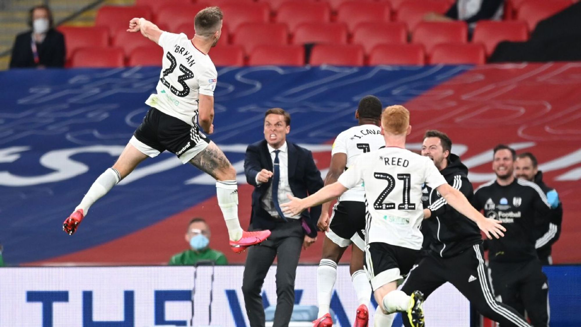 同样跨越足 同样跨越足